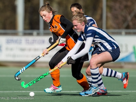 22-02-2015  hdm D1 -  Oranje Zwart D1 3-6