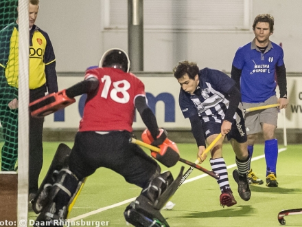 28-02-2013 oefenwedstrijd hdm H1 - Ring Pass 5-2