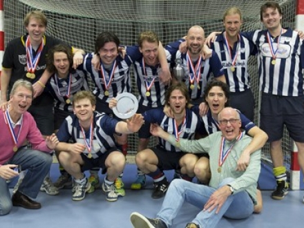hdm H3 Landskampioen zaalhockey reserveteams